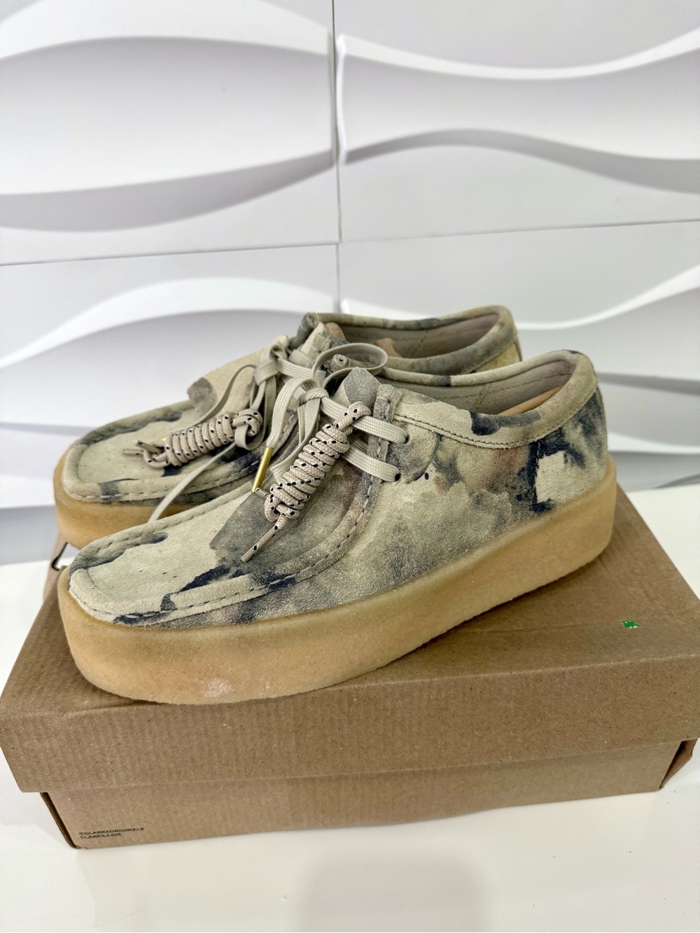 US Man 8 Clarks Blanc Originals Men's Wallabee Cup Off White Camo 26166081 Rare - Picture 3 of 8
